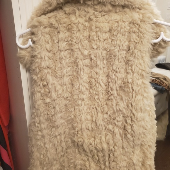 Armani exchange faux sheep fur vest - PRICE DROP! - Picture 2 of 6